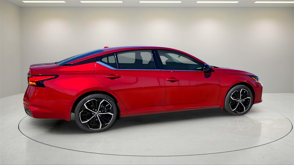 2025 Nissan Altima