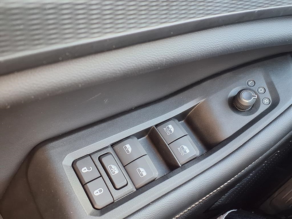 2023 Jeep Grand Cherokee L Altitude - 11