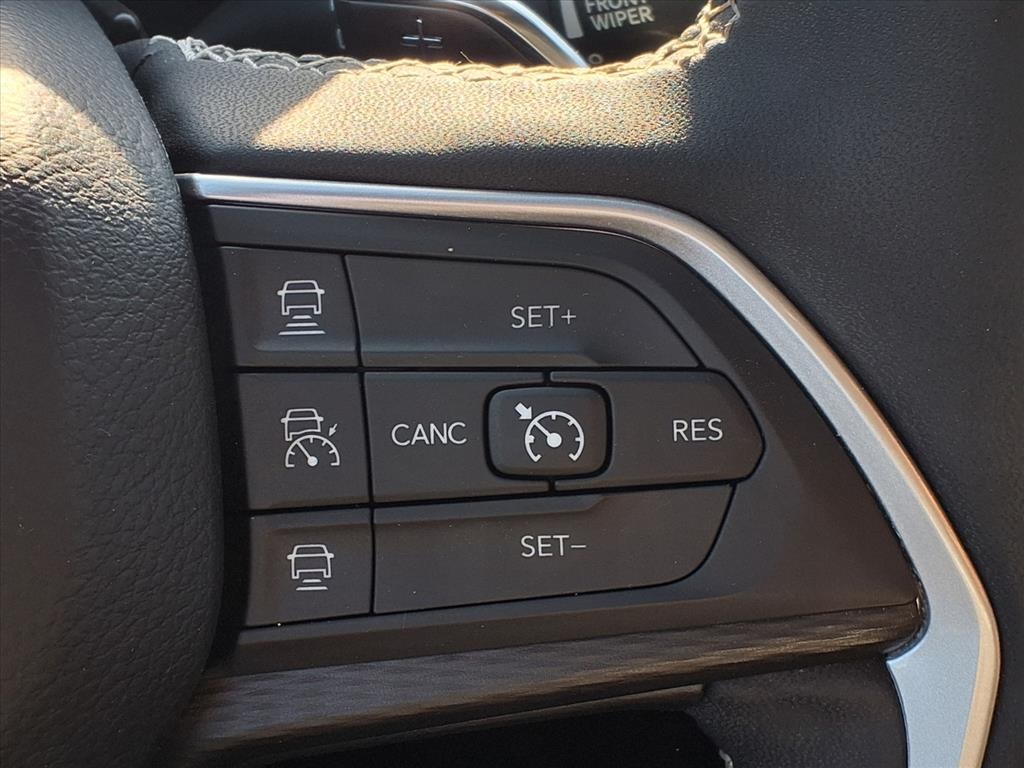 2023 Jeep Grand Cherokee L Altitude - 7