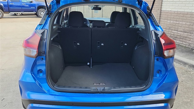 2025 Nissan Kicks Play