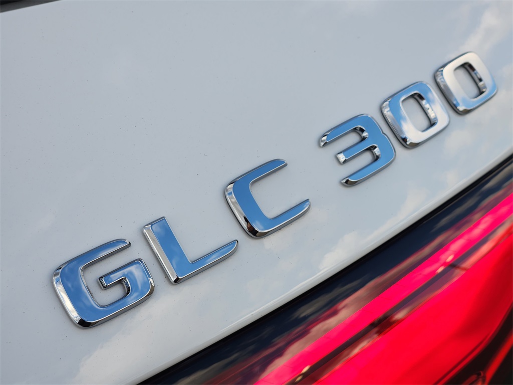 2025 Mercedes-Benz GLC GLC 300 White at River Oaks CDJR