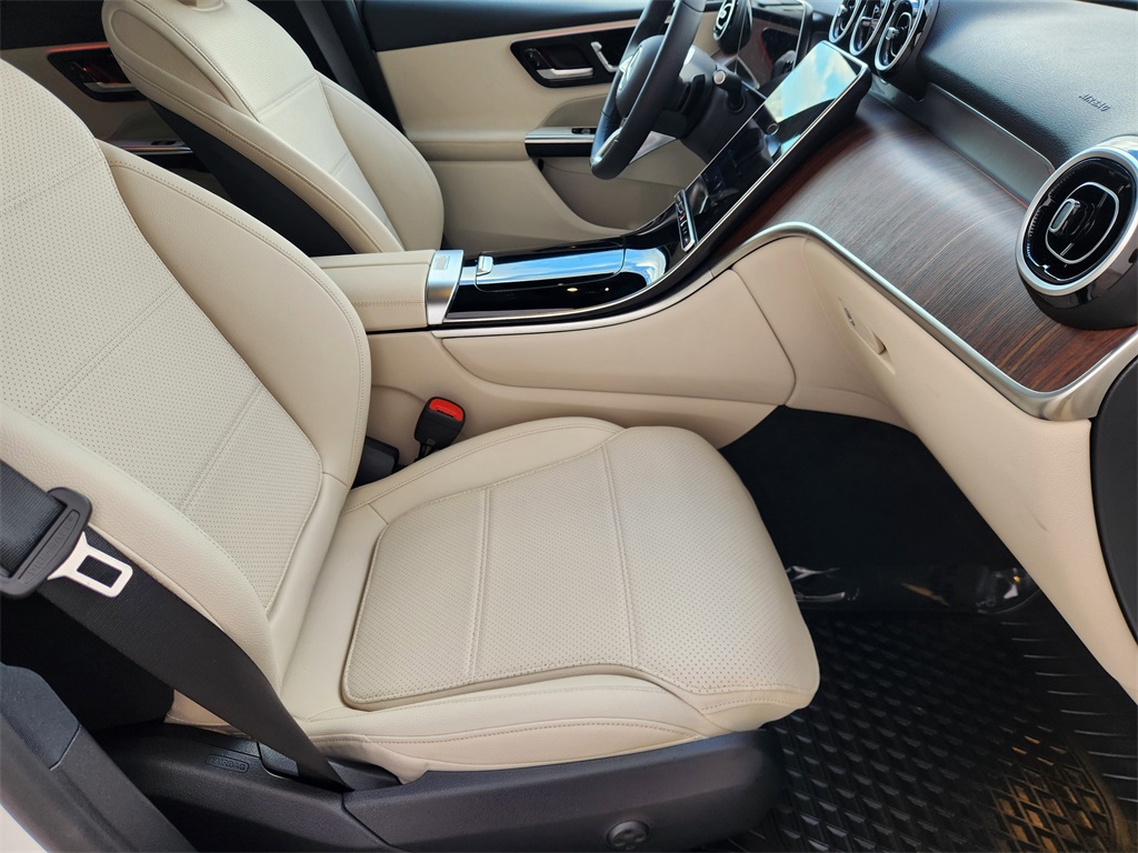 2025 Mercedes-Benz GLC GLC 300 White at River Oaks CDJR