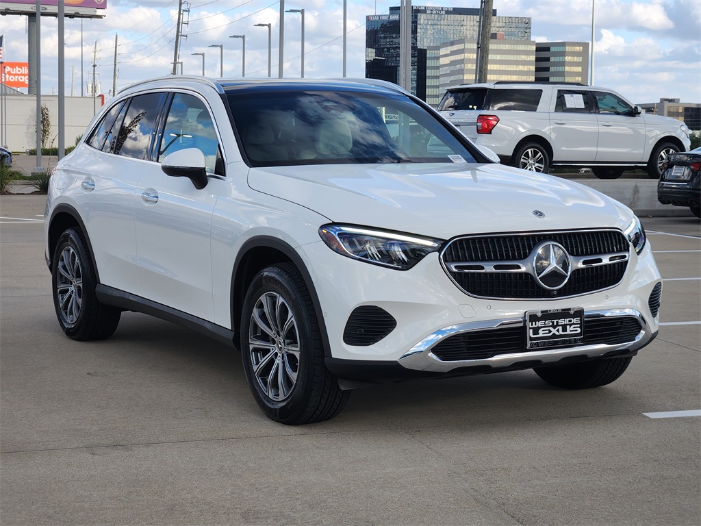 2025 Mercedes-Benz GLC GLC 300 White at River Oaks CDJR