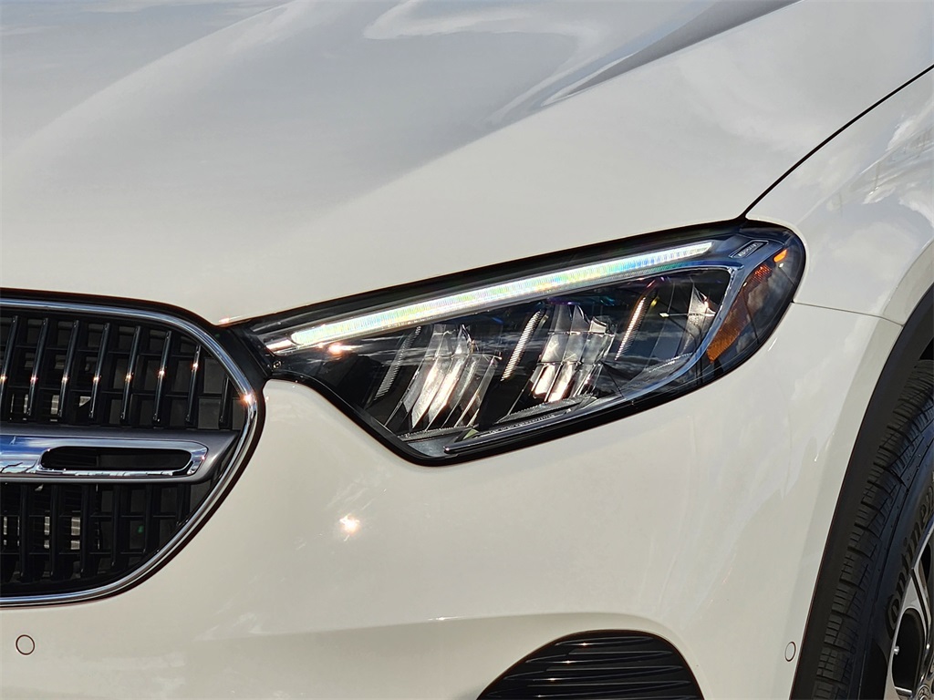 2025 Mercedes-Benz GLC GLC 300 White at River Oaks CDJR