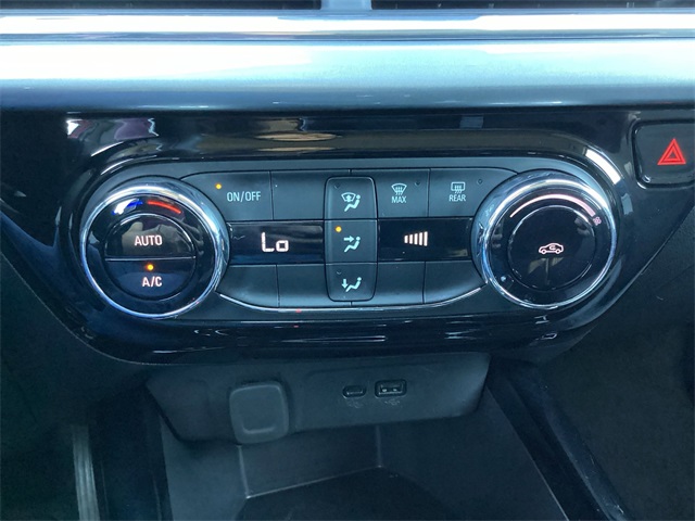 Used Car 2025 Chevrolet Trax  Lt For Sale Under $20,000 In San Antonio, Texas