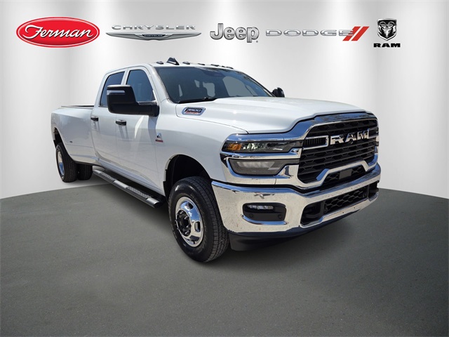 2026 RAM 3500 Tradesman Crew Cab LB DRW 4WD