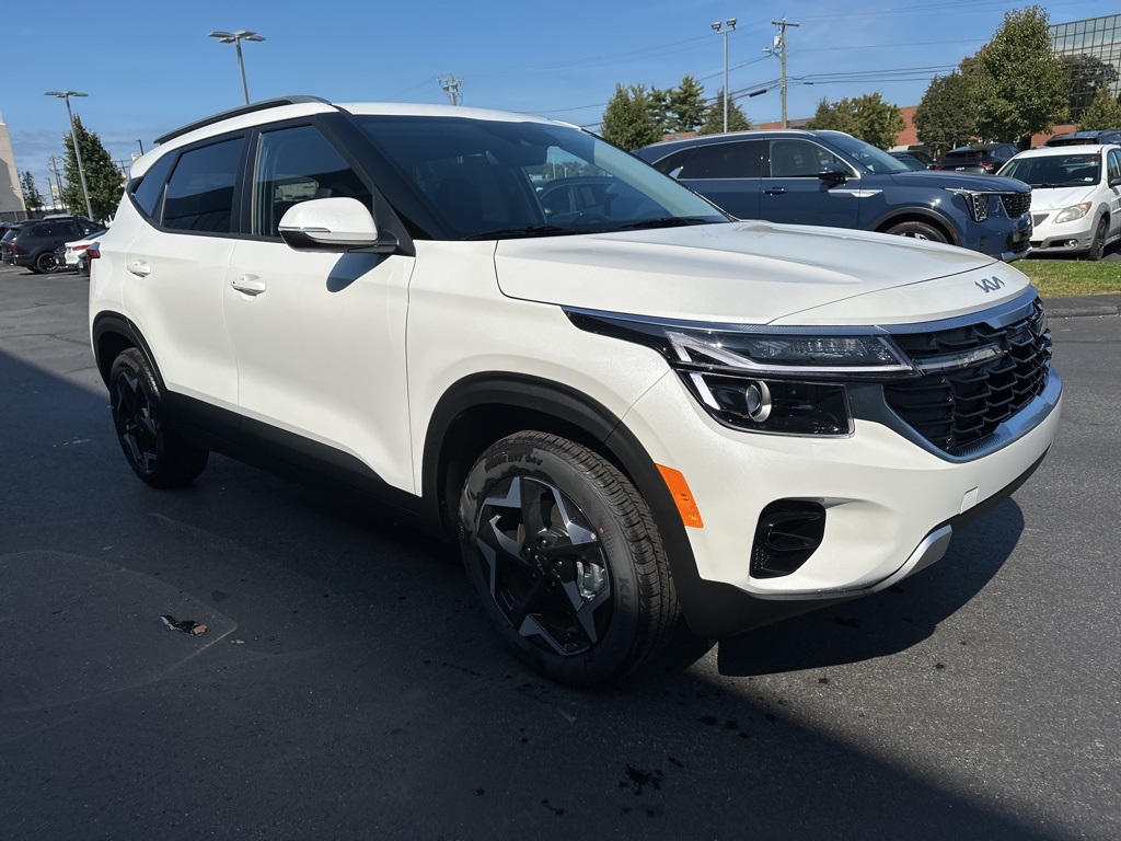 2026 Kia Seltos S photo 3