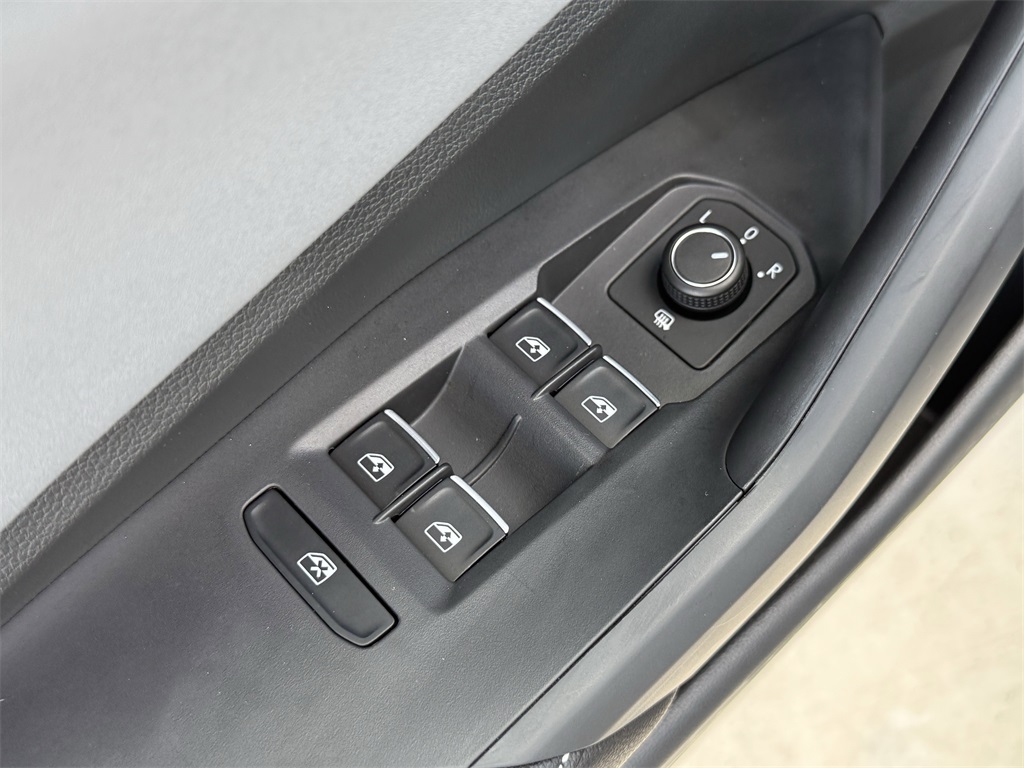 2025 Volkswagen Jetta 1.5T SE - 10