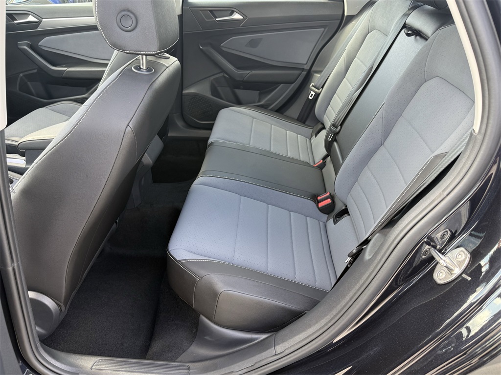 2025 Volkswagen Jetta 1.5T SE Black at Durrett Motor Company