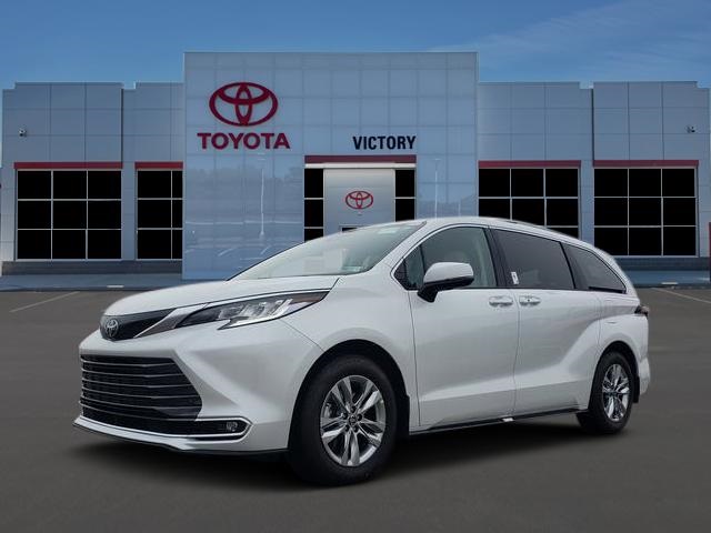 2026 Toyota Sienna Limited 7-Passenger AWD