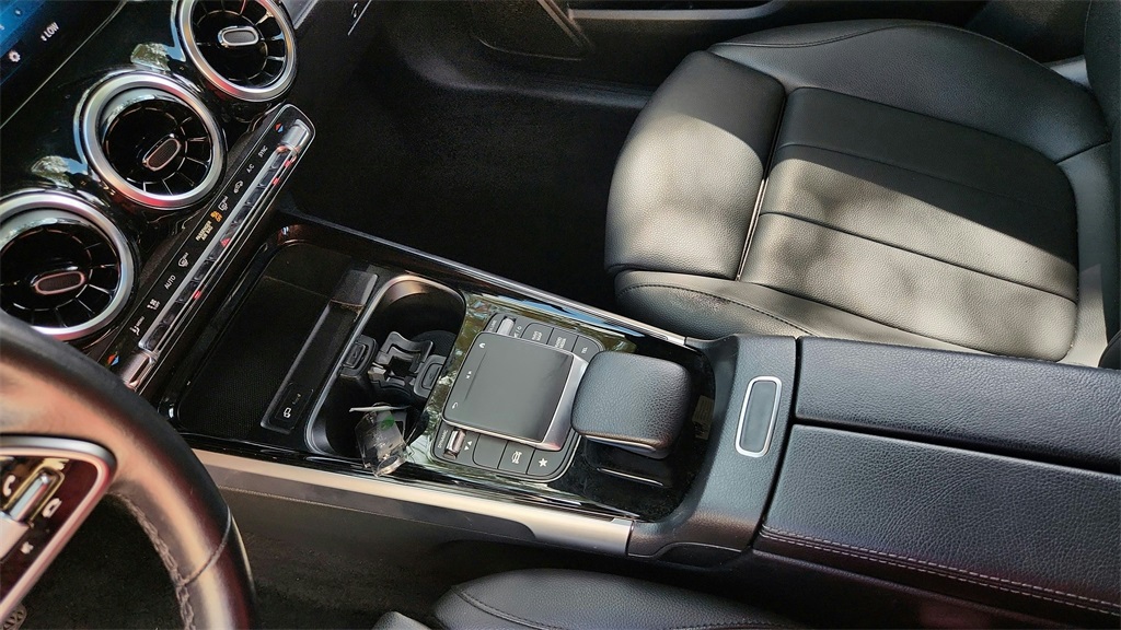 2023 Mercedes-Benz GLB