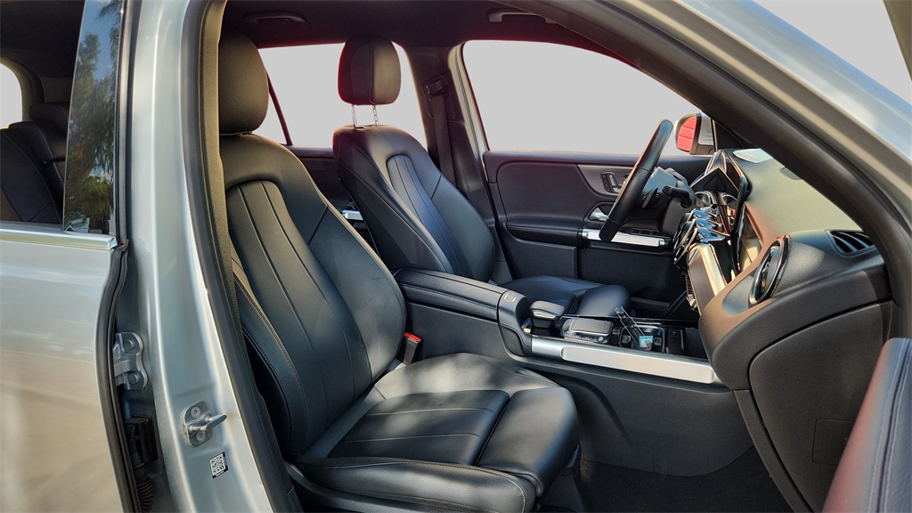 2023 Mercedes-Benz GLB