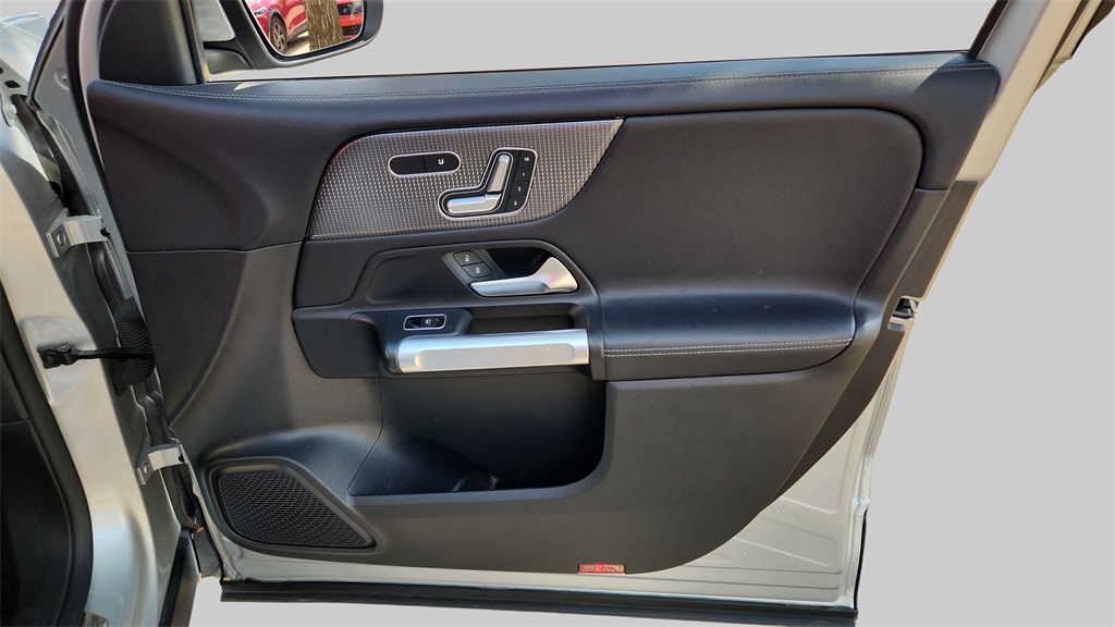 2023 Mercedes-Benz GLB