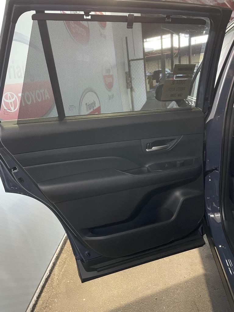 Thumbnail: 2026 Toyota Grand Highlander - 28