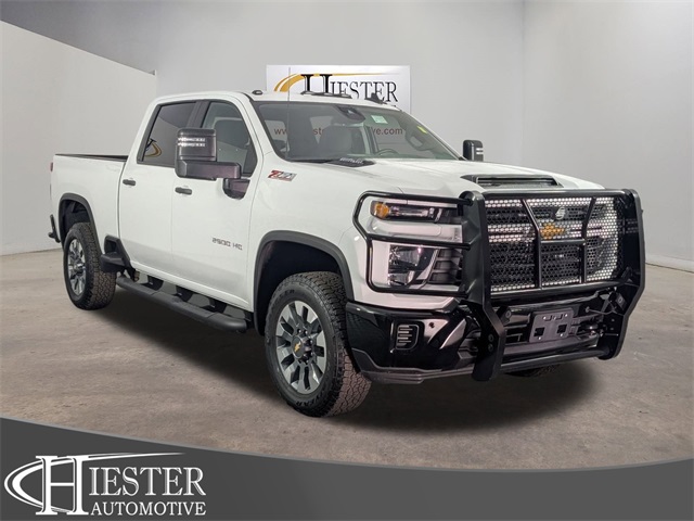 2025 Chevrolet Silverado 2500HD Custom Crew Cab 4WD