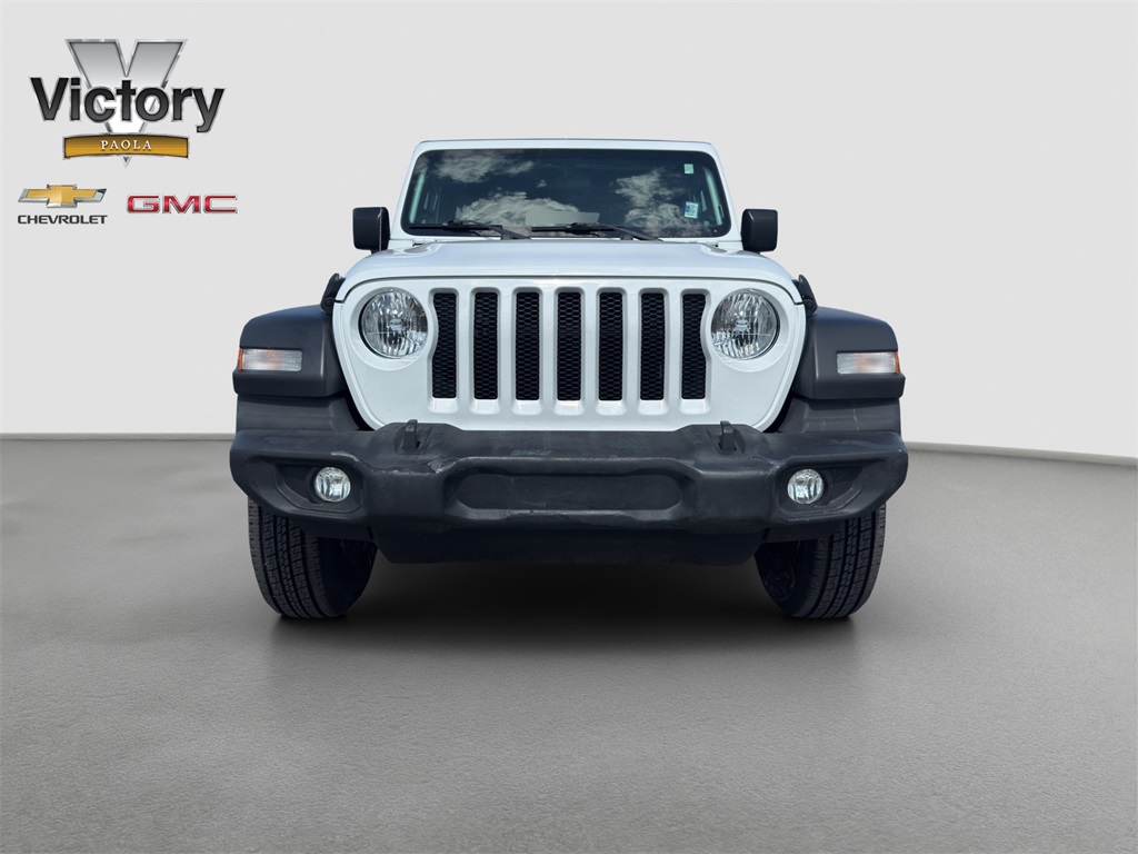 Used 2018 Jeep Wrangler Unlimited Sport S with VIN 1C4HJXDN3JW215630 for sale in Kansas City