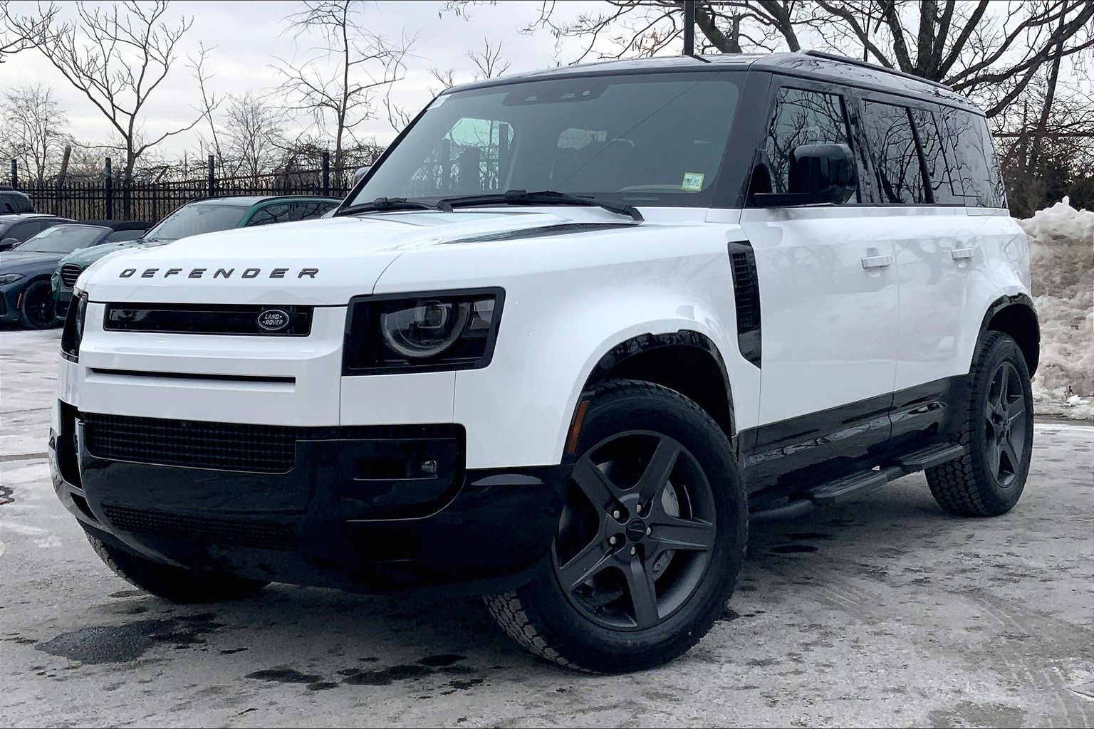 2026 Land Rover Defender 110 P400 X-Dynamic SE AWD