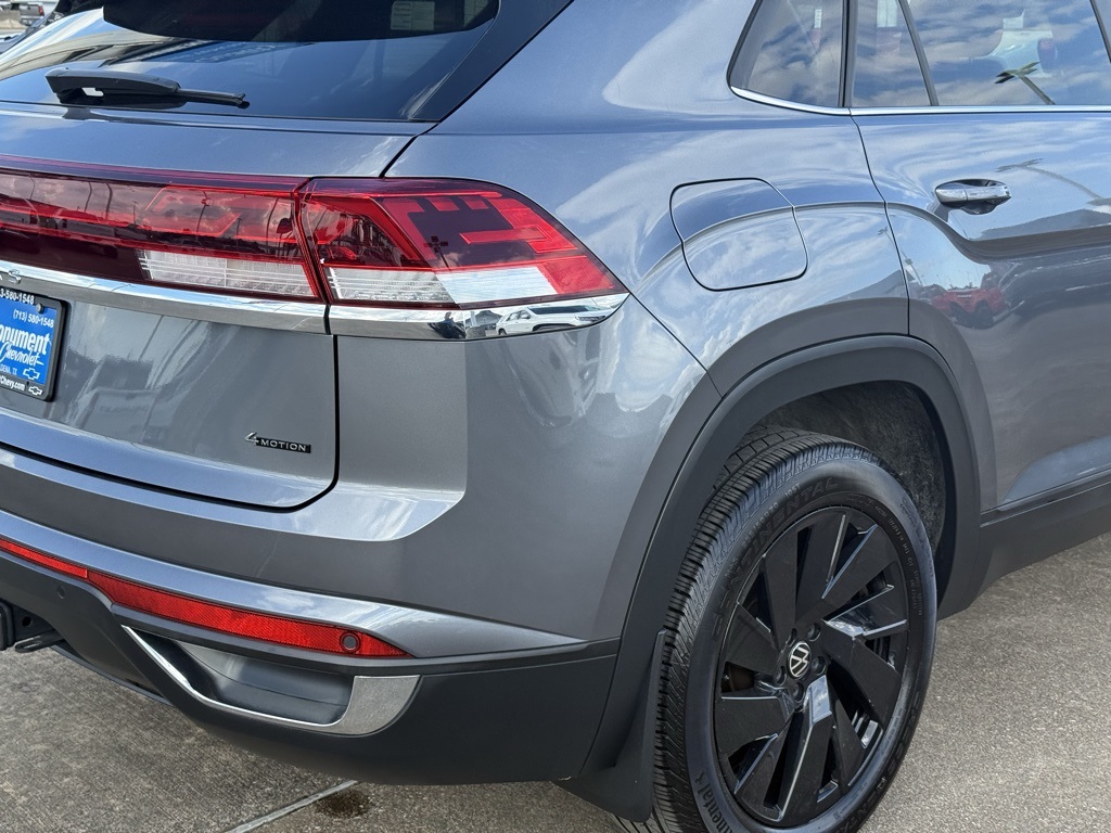 2024 Volkswagen Atlas Cross Sport 2.0T SE w/Technology - 10