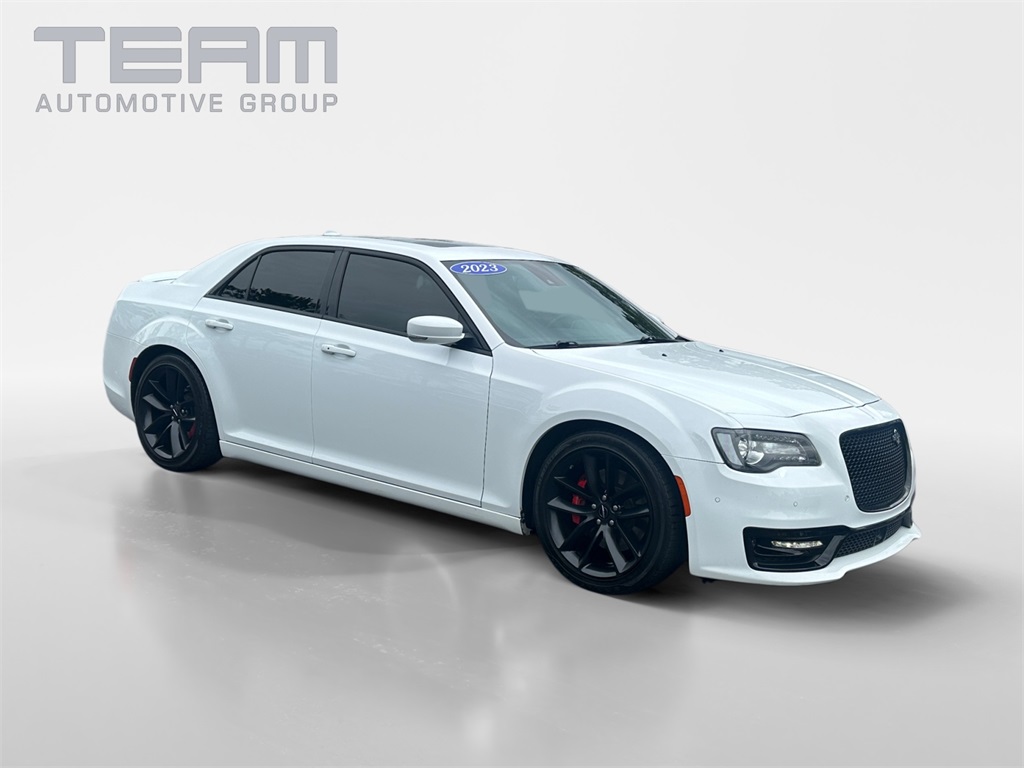 2023 Chrysler 300 C RWD