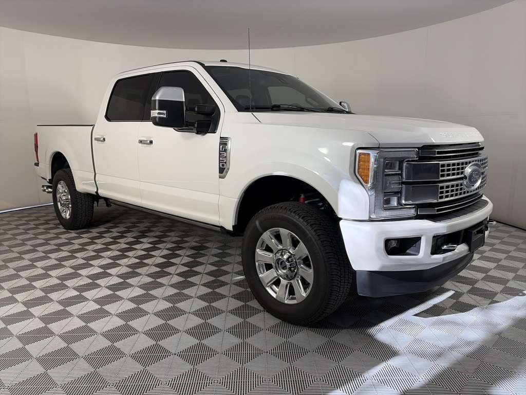 2017 Ford F-350 Super Duty Platinum Crew Cab 4WD