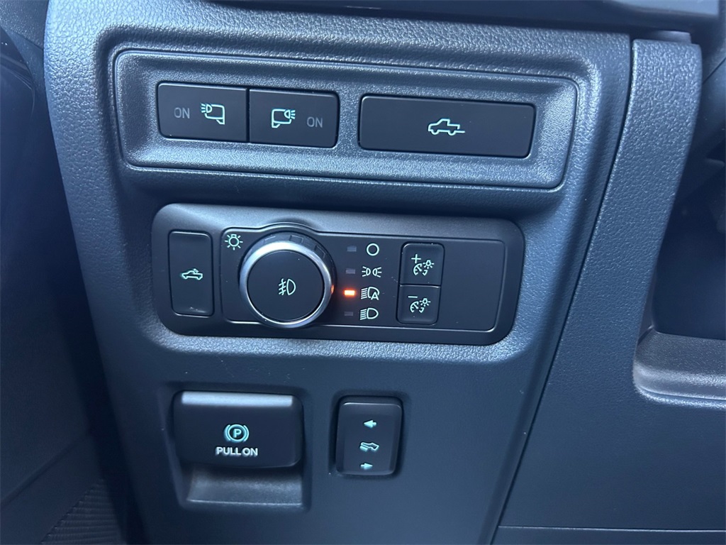 Used Car 2022 Ford F-150  For Sale Under $35,000 In Floresville, Texas
