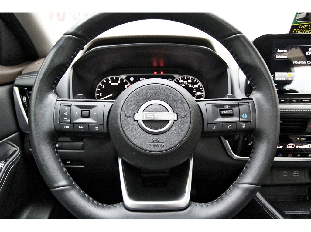 2023 Nissan Rogue SL - 10