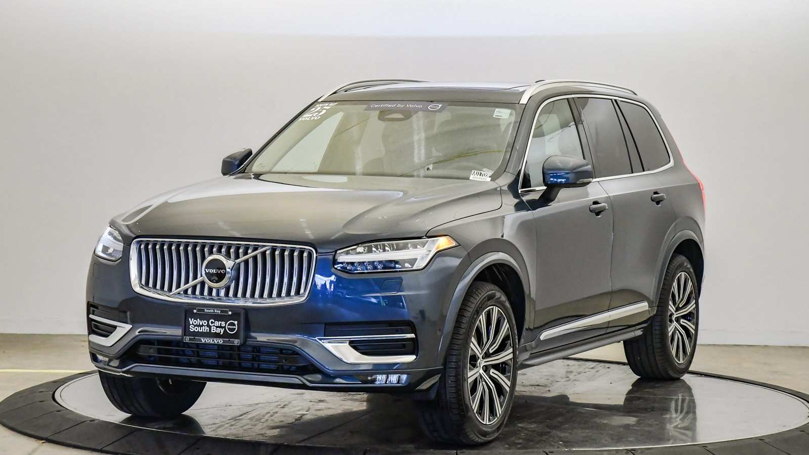 2025 Volvo XC90 B6 Plus Bright Theme 7-Passenger AWD