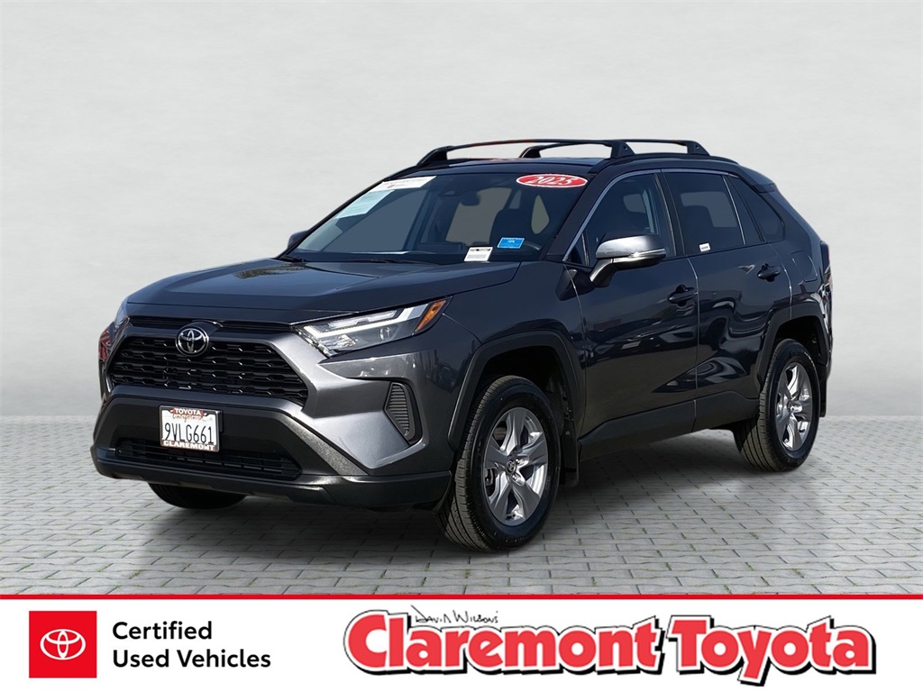 2025 Toyota RAV4 XLE FWD