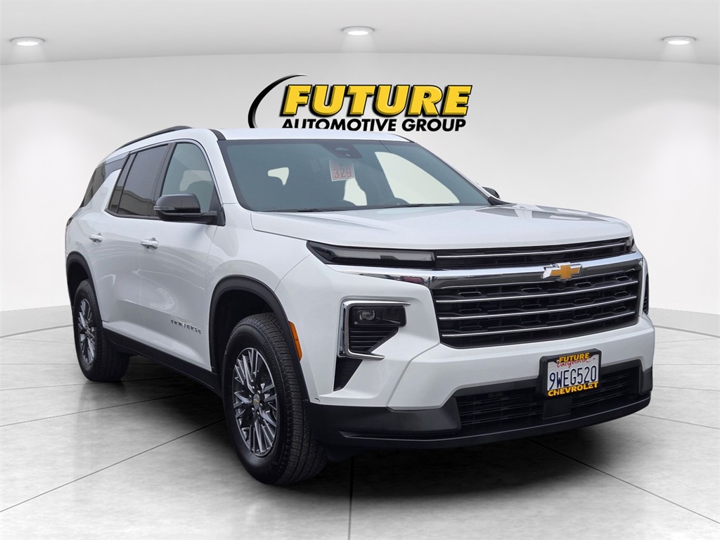 2026 Chevrolet Traverse LT FWD