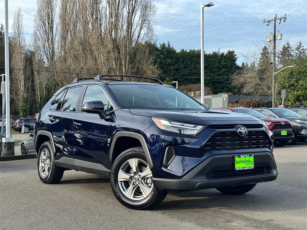 2025 Toyota RAV4 Hybrid XLE AWD