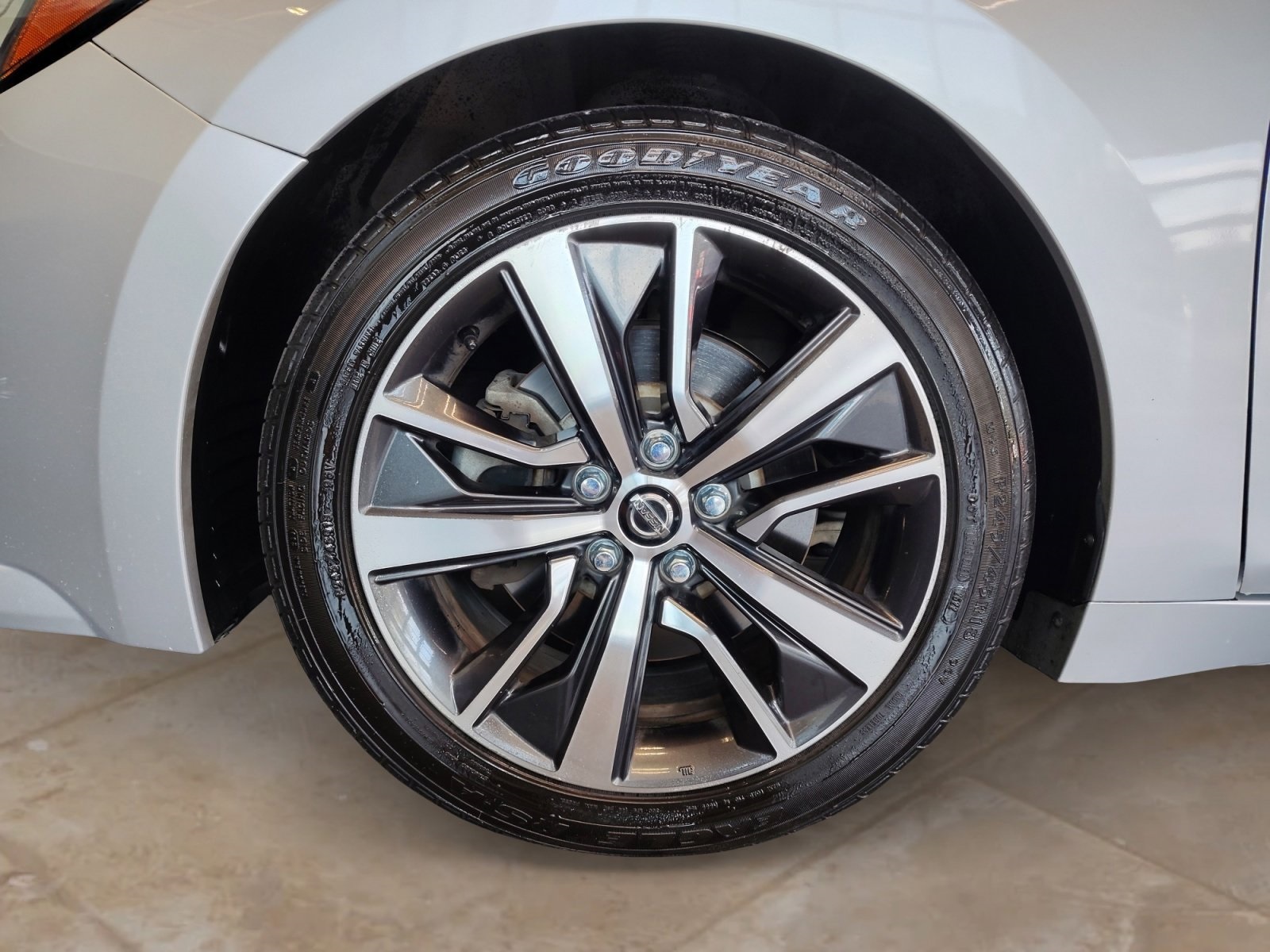Used Car 2019 Nissan Maxima  3.5 Sv For Sale Under $20,000 In San Antonio, Texas
