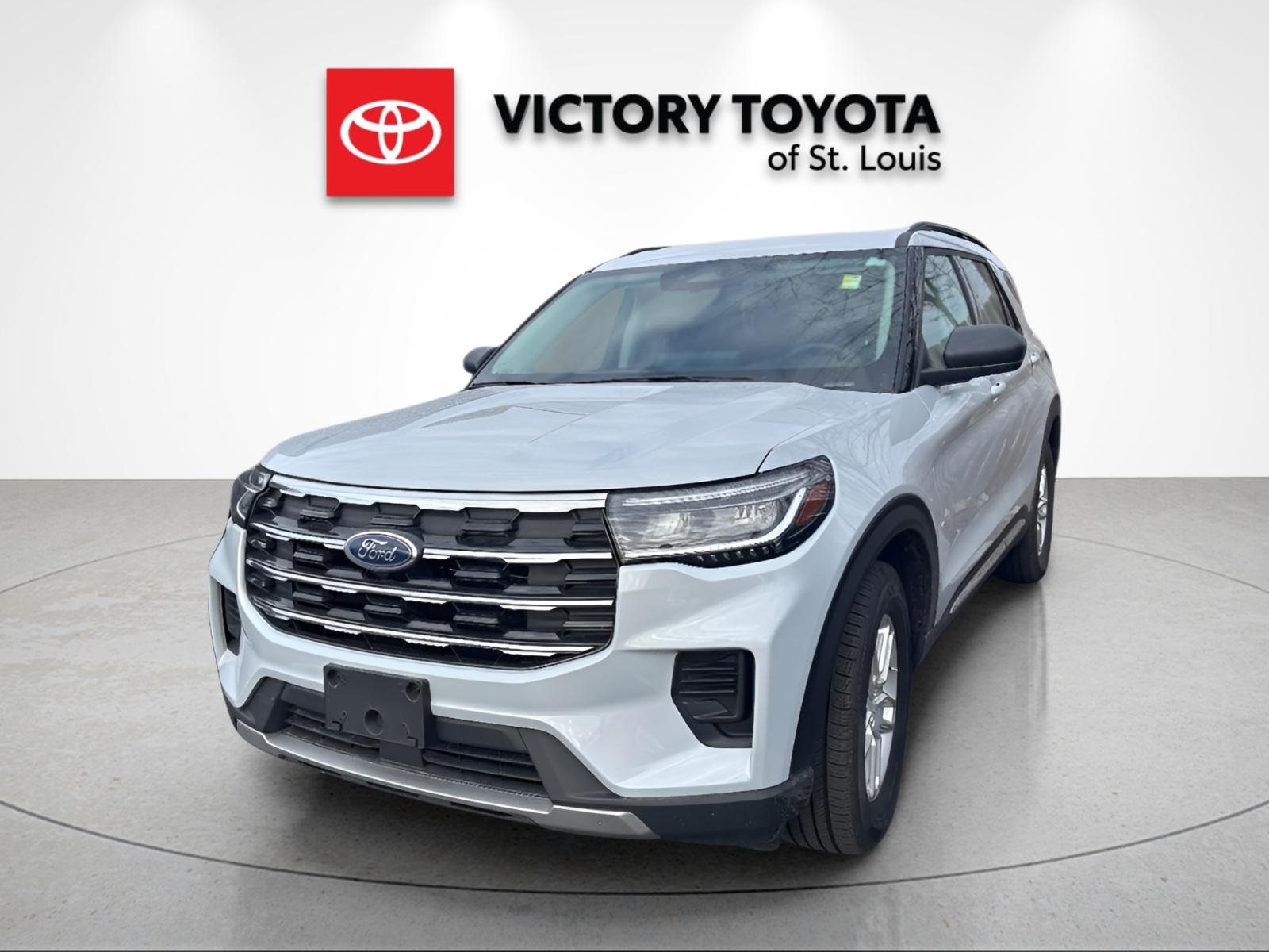 2025 Ford Explorer Active AWD