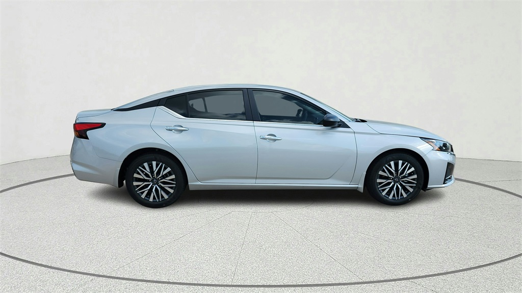2025 Nissan Altima
