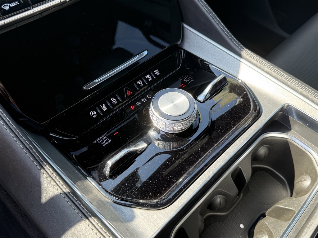 2025 Jeep Wagoneer L Series II Black at River Oaks CDJR