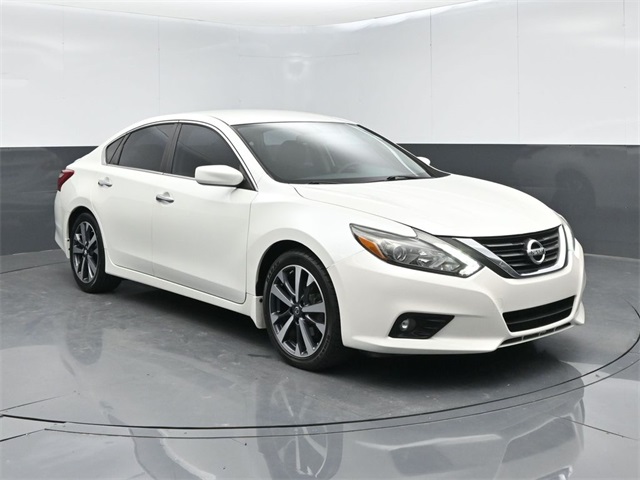 2016 Nissan Altima 2.5 SR