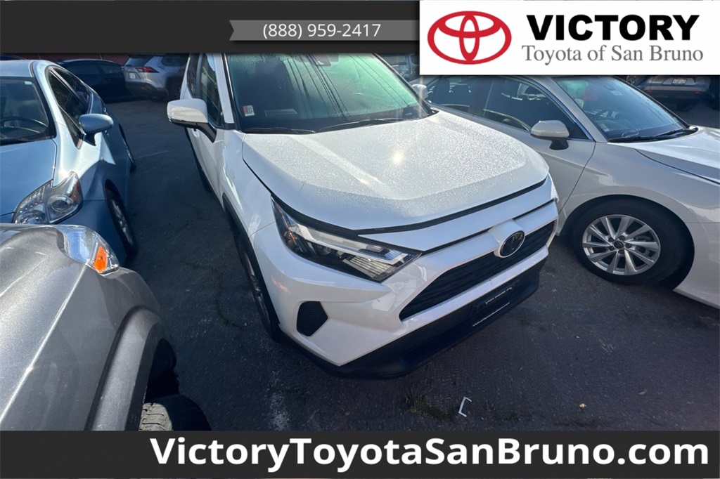 2023 Toyota RAV4 XLE FWD