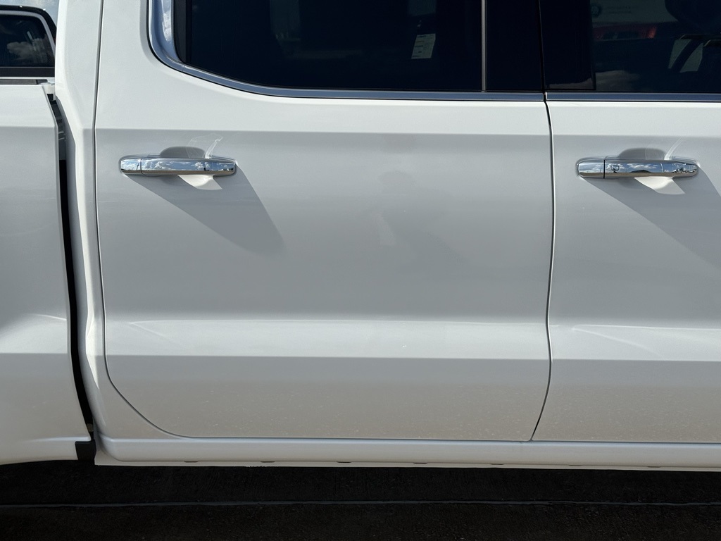 2026 Chevrolet Silverado 1500 LTZ - 11