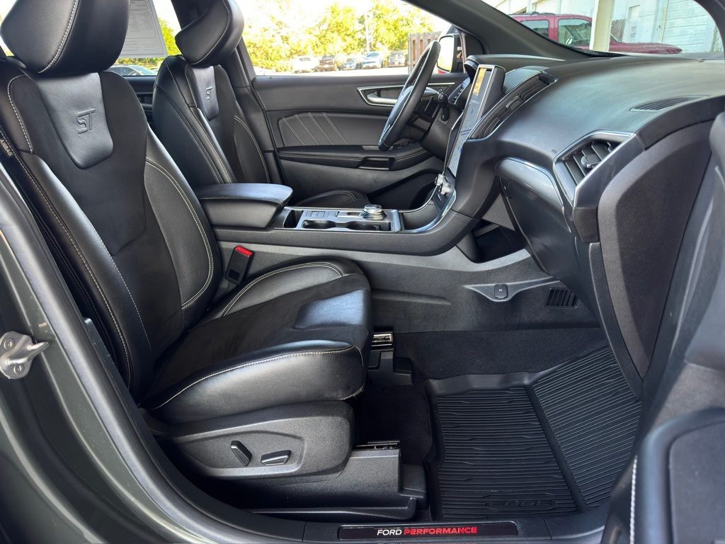 2024 Ford Edge ST Green at Toyota of Victoria