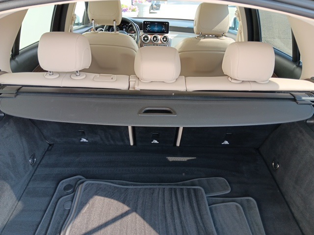 White 2020 MERCEDES-BENZ GLC for sale in South Bend, IN Photo 10