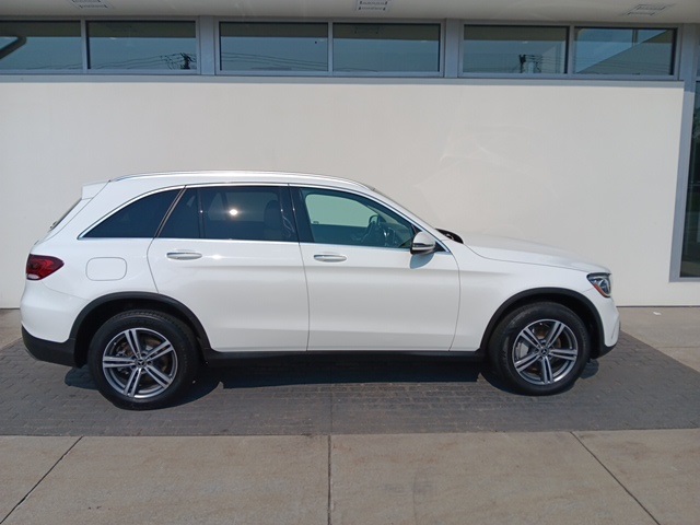 White 2020 MERCEDES-BENZ GLC for sale in South Bend, IN Photo 4