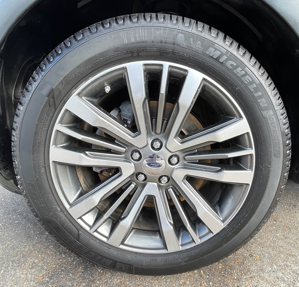 2017 Ford Explorer Platinum Black at Autostrade