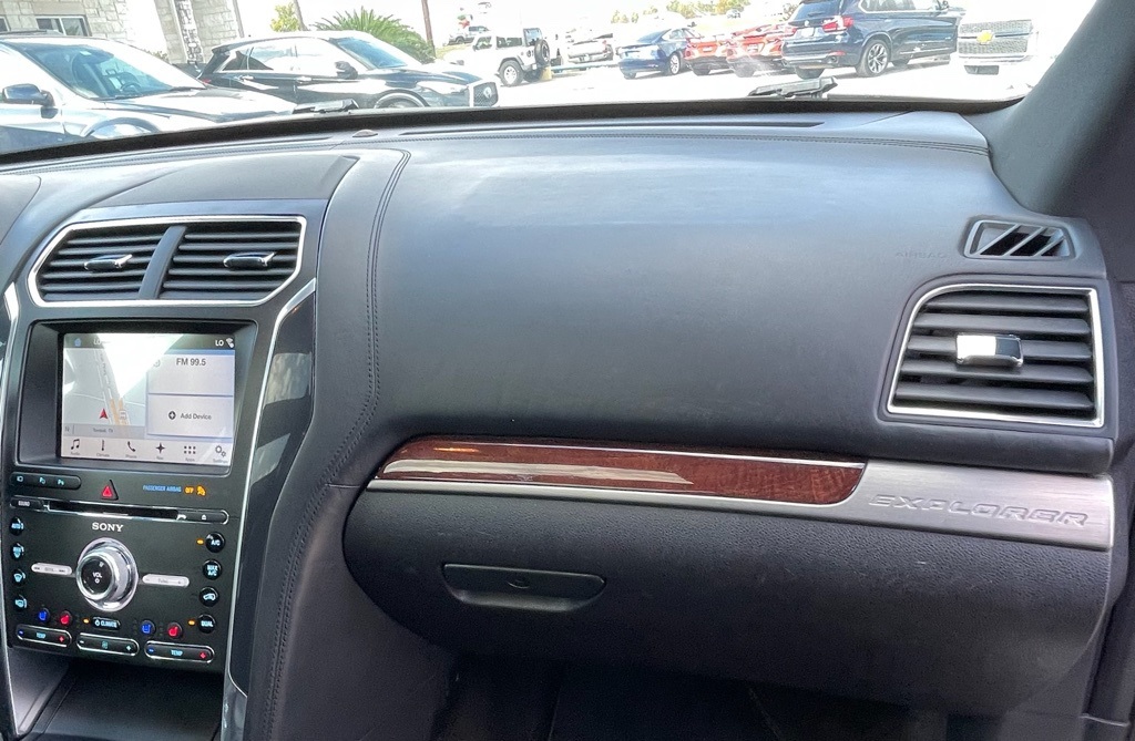 2017 Ford Explorer Platinum Black at Autostrade