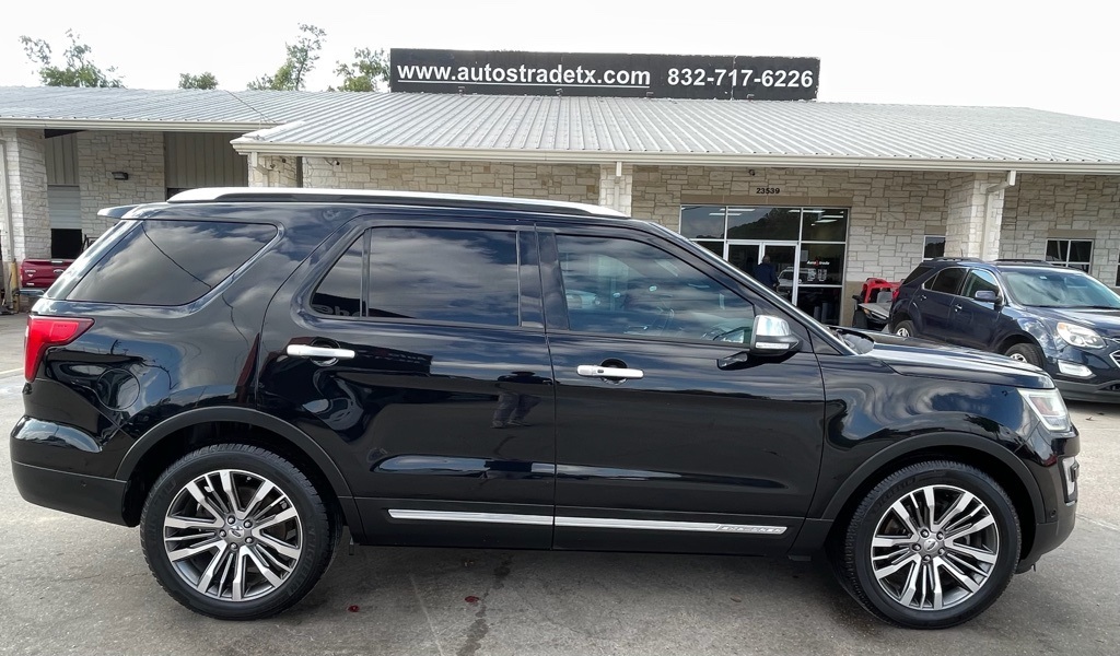 2017 Ford Explorer Platinum Black at Autostrade