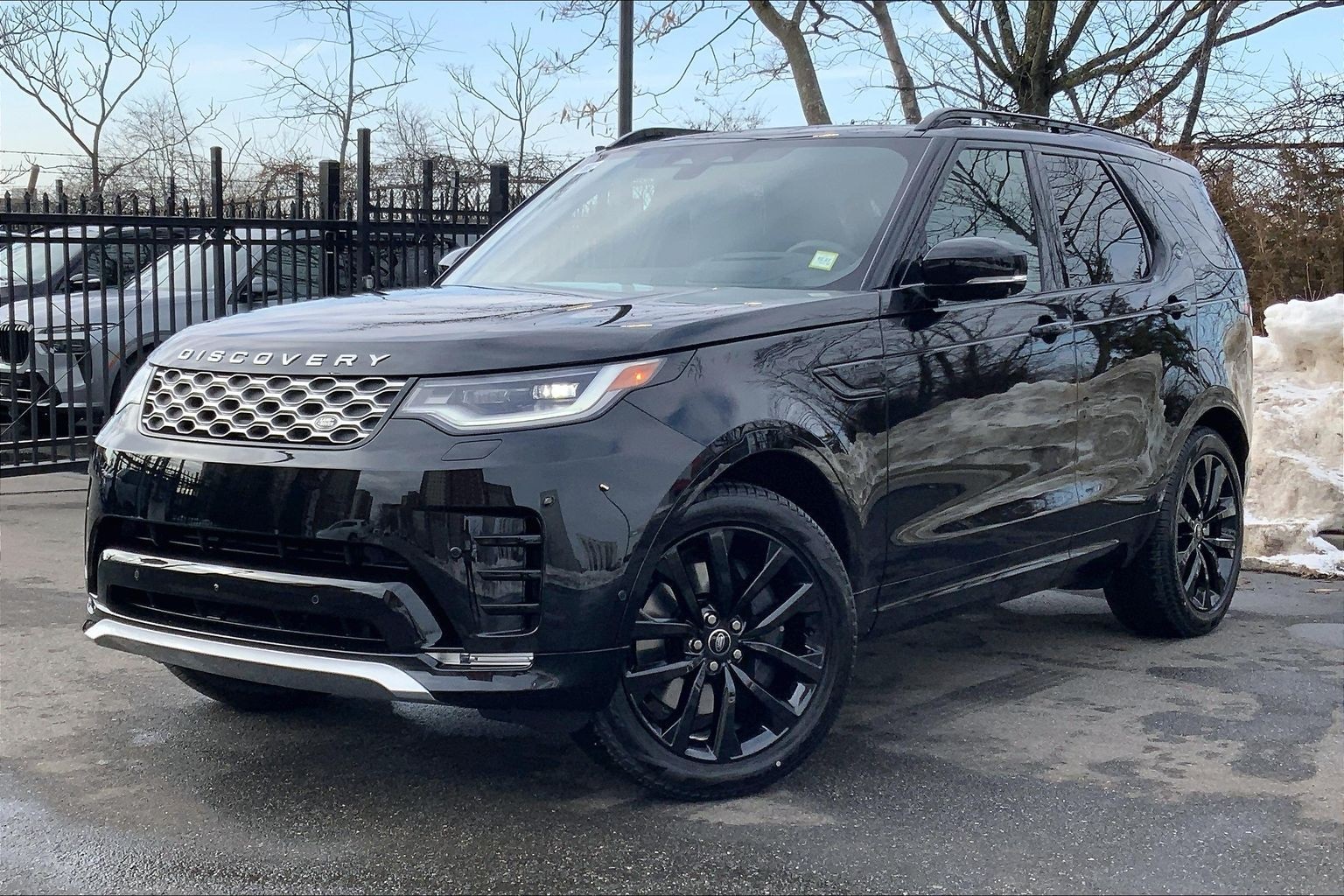 2026 Land Rover Discovery P360 Tempest Edition AWD