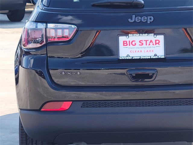 2026 Jeep Compass Latitude Black at River Oaks CDJR