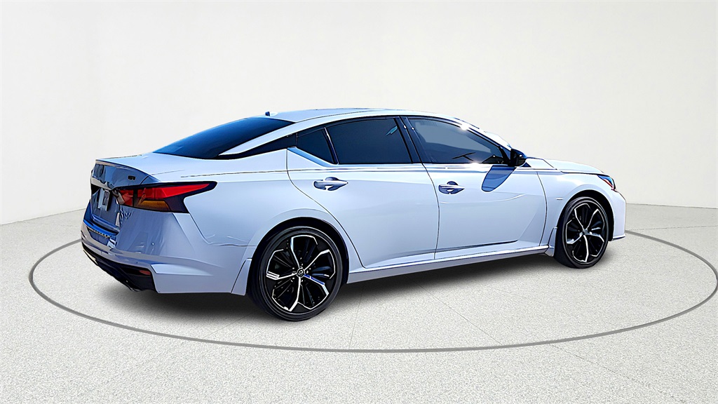 2023 Nissan Altima
