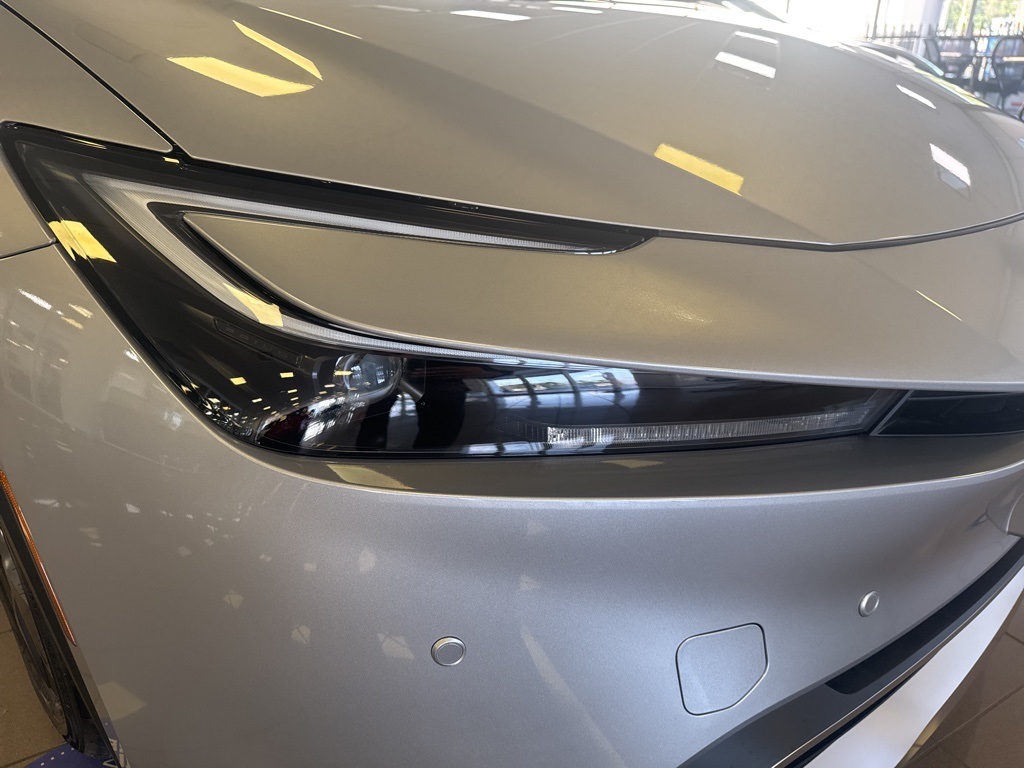Thumbnail: 2025 Toyota Prius - 10