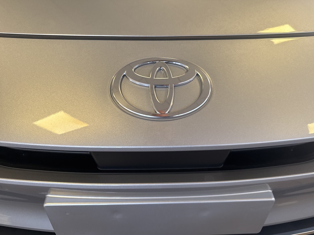 Thumbnail: 2025 Toyota Prius - 12