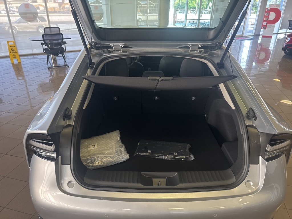 Thumbnail: 2025 Toyota Prius - 21