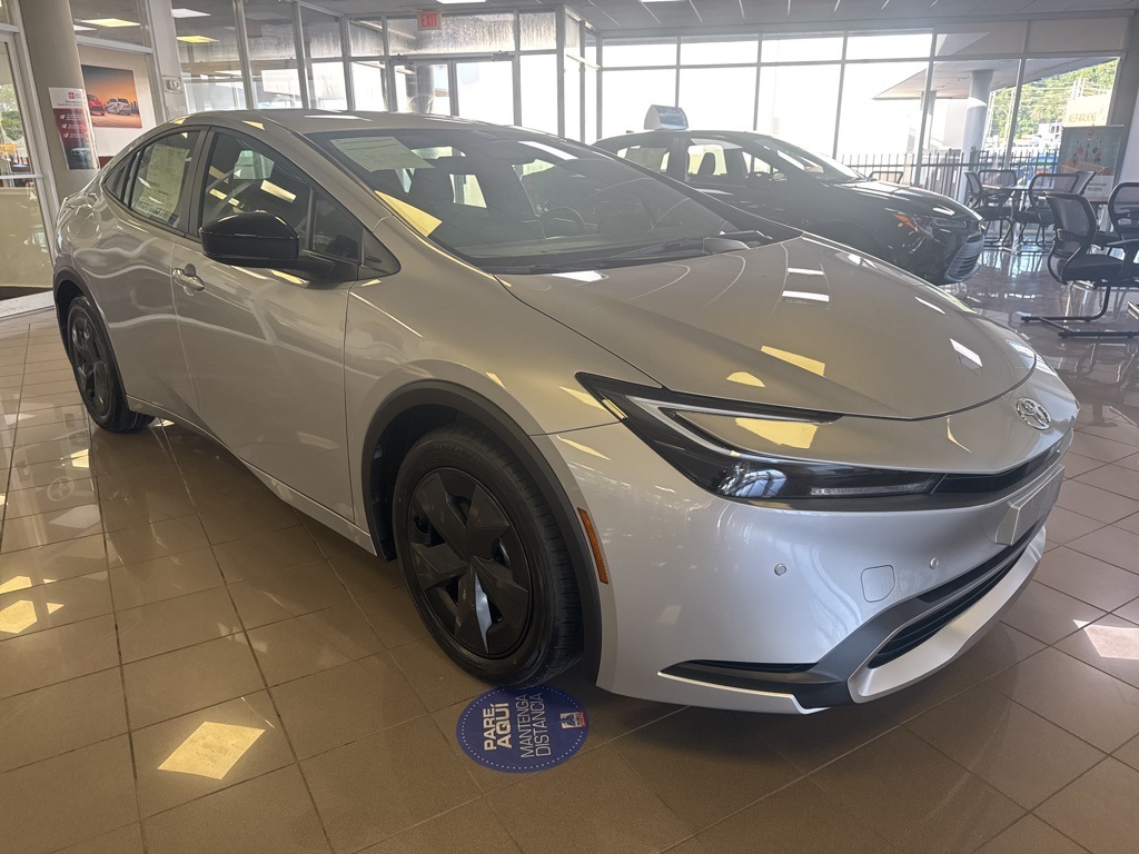 Thumbnail: 2025 Toyota Prius - 3